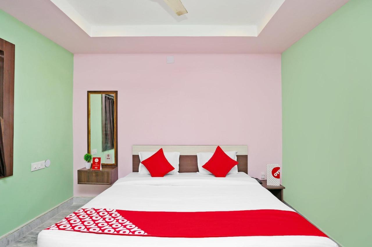 Super Collection O Aryan Hotel Khandagiri Exterior photo