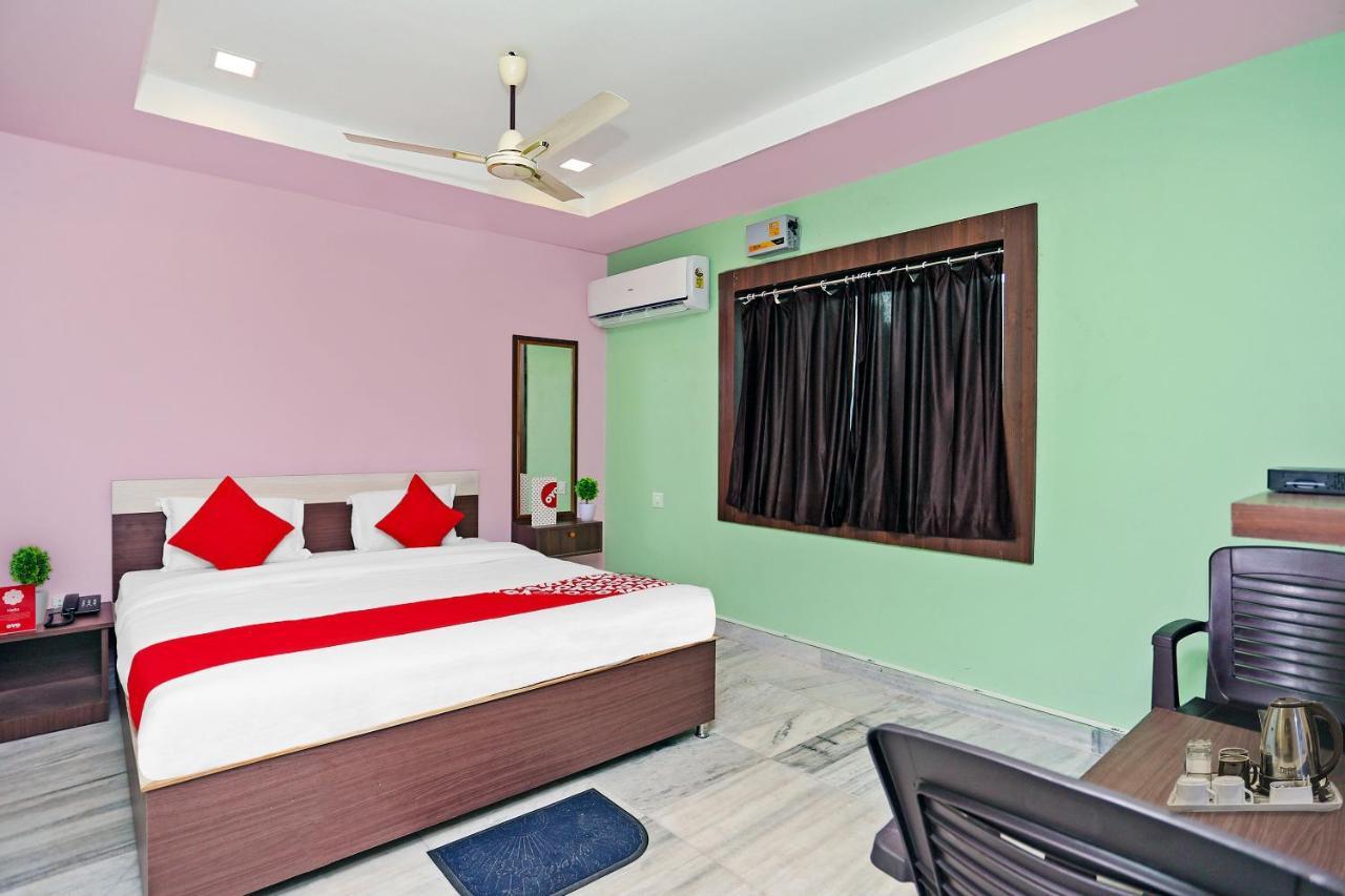 Super Collection O Aryan Hotel Khandagiri Exterior photo