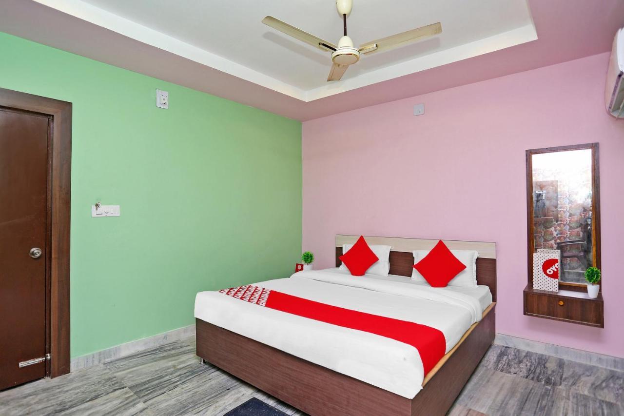 Super Collection O Aryan Hotel Khandagiri Exterior photo