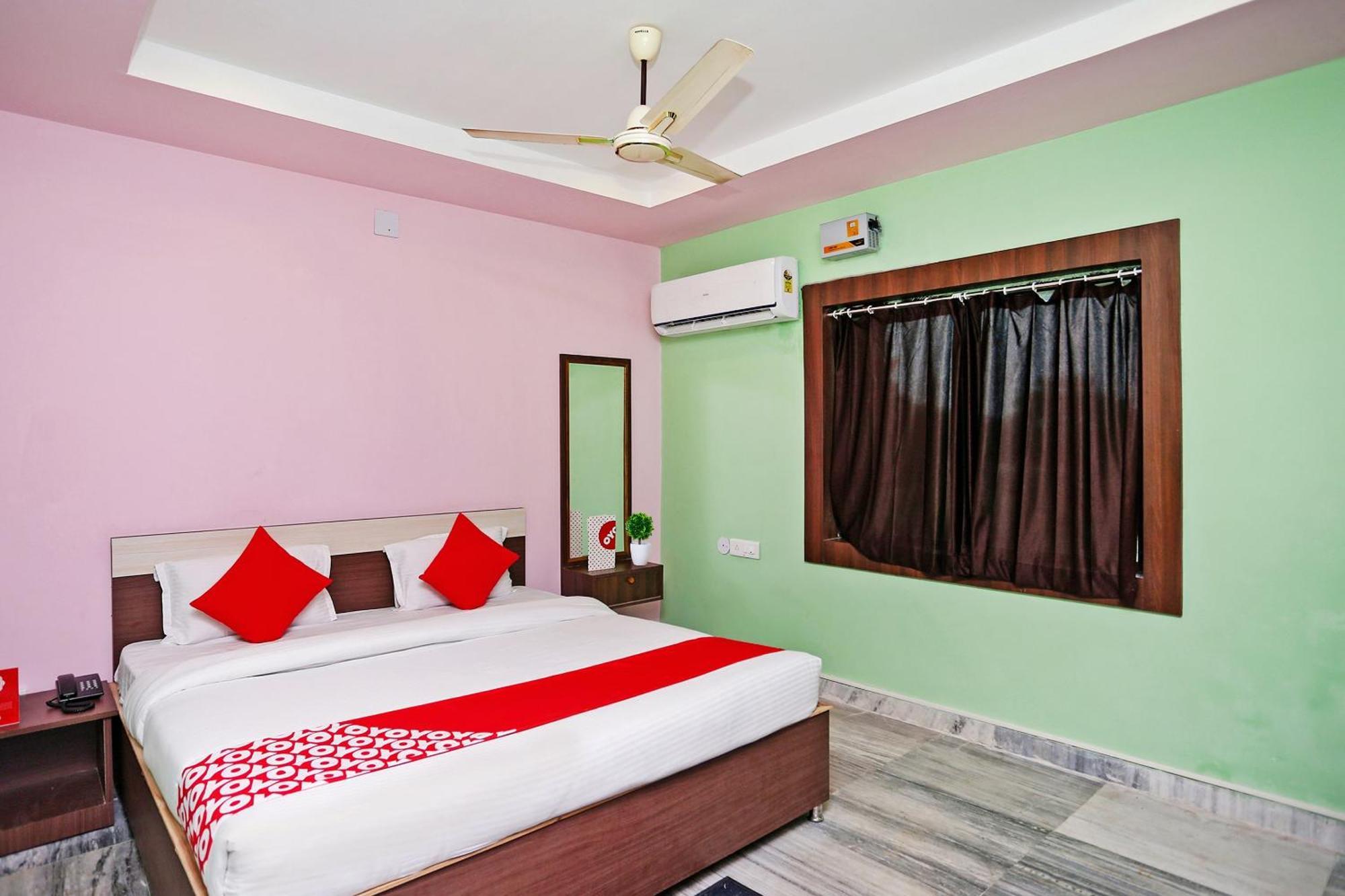 Super Collection O Aryan Hotel Khandagiri Exterior photo
